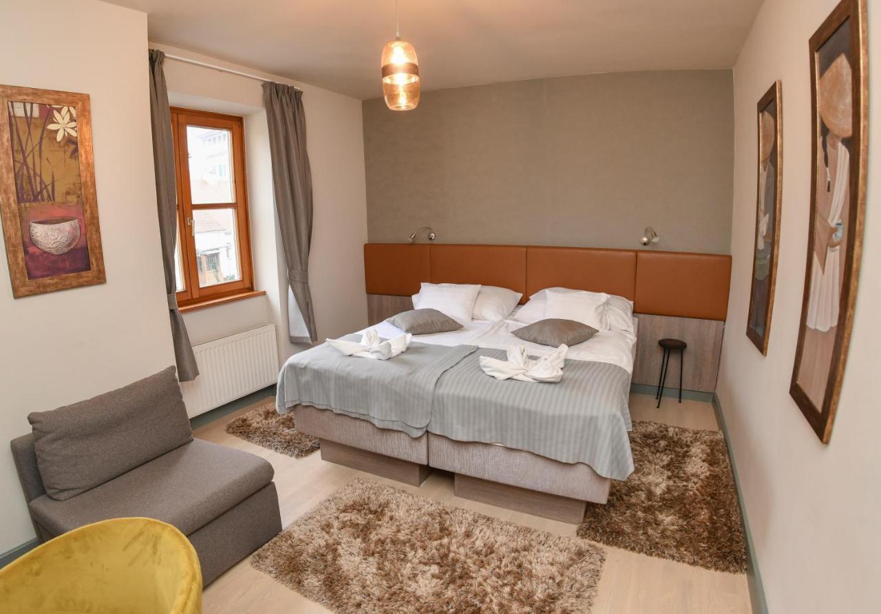 Portre Panzio Hotel Koszeg Exterior photo